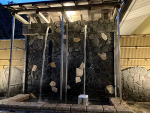 湯巡り日本一周Nバン車中泊27湯目 あせび温泉やすらぎの郷の打たせ湯