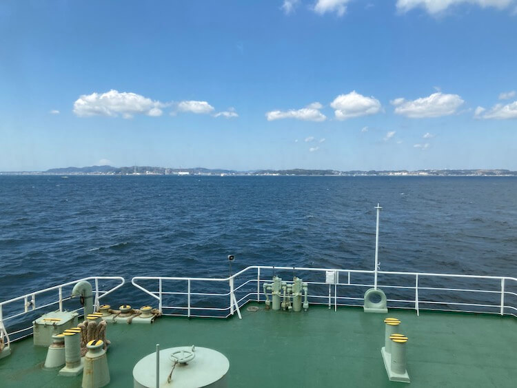 湯巡りNバン日本一周車中泊59日目 鋸山の写真をひたすらアップ 金谷港から久里浜港へ 東京湾フェリーか横須賀を望む
