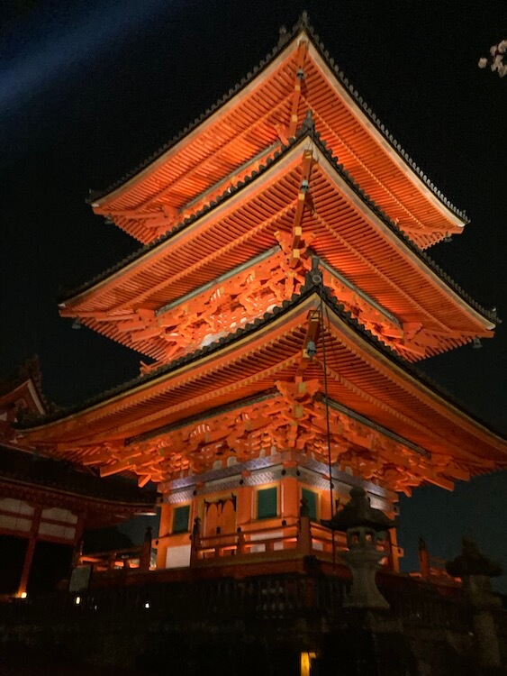 湯巡りNバン日本一周車中泊67日目 桜満開！春の京都清水寺